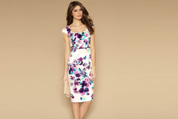 How to Dress for Summer with a Classic Style