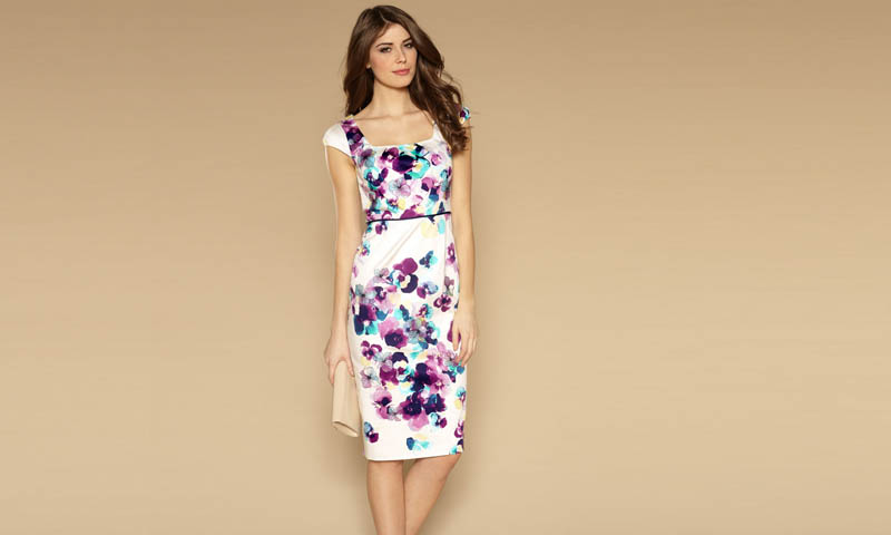 How to Dress for Summer with a Classic Style